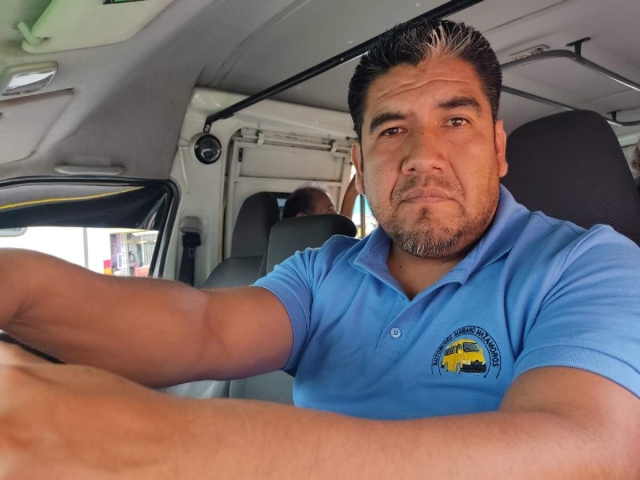 Para Ernesto, no cualquier persona aguanta trabajar como chofer del transporte público.