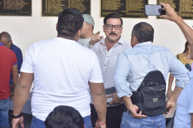 Atiende Movilidad a taxistas; viable, programa de subsidios