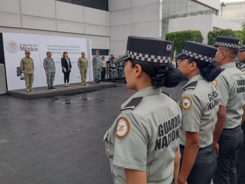 Asiste gobernadora Margarita González Saravia a toma de protesta de bandera del coordinador de Guardia Nacional en Morelos