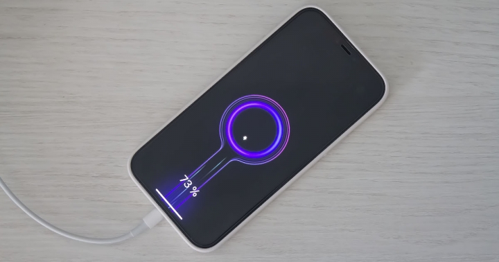 Cómo tener animaciones al cargar la batería en el iPhone como en Android