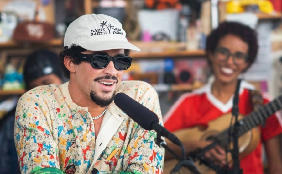 Bad Bunny brilla en el Tiny Desk con sonidos y mensajes de Puerto Rico