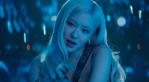 Rosé de BlackPink estrena &#039;Messy&#039; la canción que estará en el soundtrack de la película F1