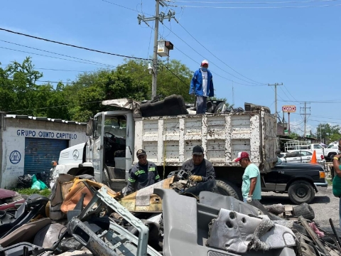 Continúan los recorridos de la brigada en diversas localidades para retirar cacharros.