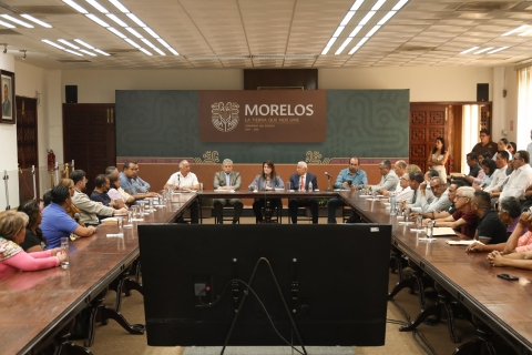 Asume Margarita González Saravia compromiso de concluir obras en el mercado &#039;Adolfo López Mateos&#039;