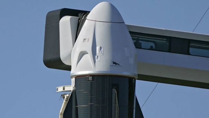 SpaceX detiene la producción de cápsulas Crew Dragon