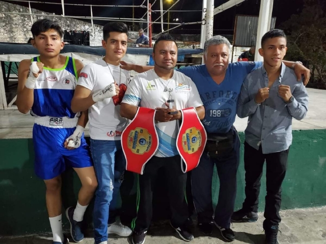 Más de 10 gimnasios de la zona metropolitana participaron en este torneo tradicional de boxeo amateur.