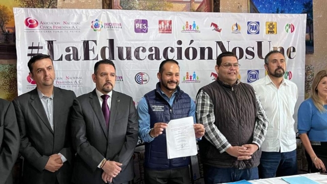 Alistan amparos contra Nueva Escuela Mexicana en Michoacán