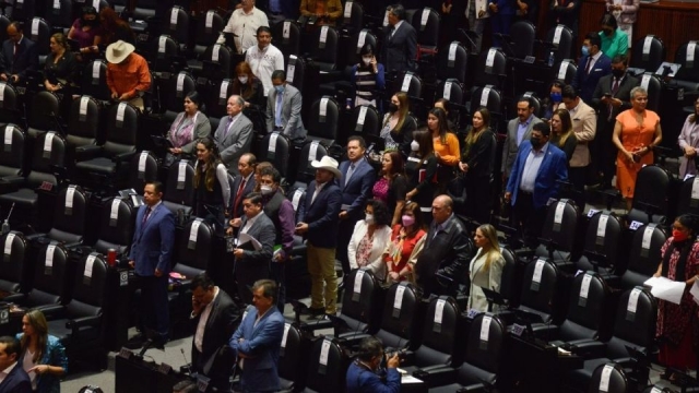 Diputados aprueban castigar hasta con 22 años de prisión matrimonio forzado de menores