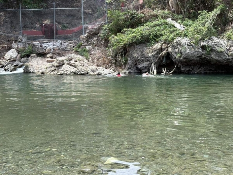   En la regi&oacute;n sur, la poblaci&oacute;n disfruta de los diferentes cuerpos de agua naturales, pero la autoridad ha llamado a no ingresar para evitar riesgos a la integridad f&iacute;sica.