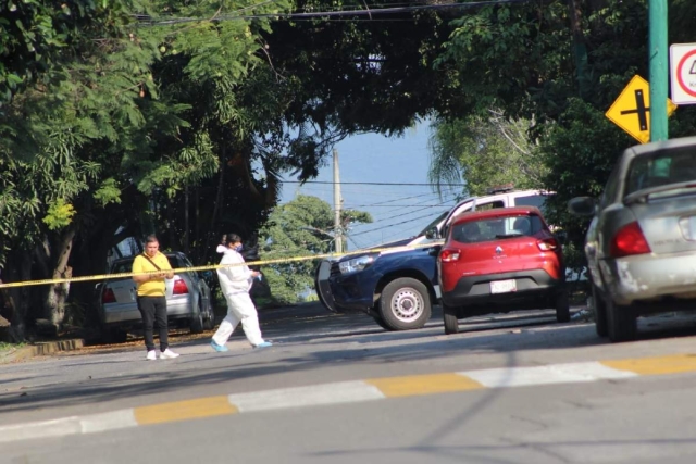 La víctima fue abordada por los delincuentes cuando pretendía subir al automóvil.