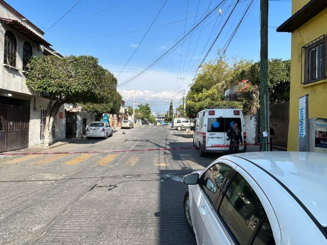   La circulación en un tramo de la avenida estuvo cerrada hasta que se llevaron el cuerpo.