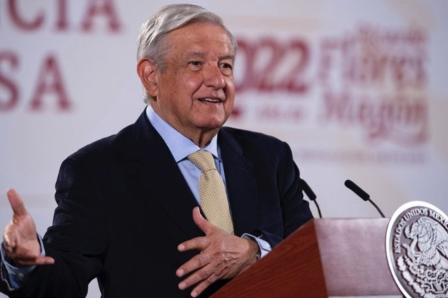 AMLO llama a no caer en provocaciones y violencia en el 8M