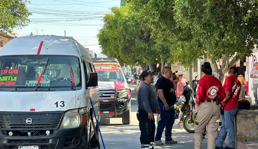 Arrolla 'ruta' a dos hombres; uno murió