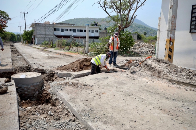 Ya construyen red de agua y drenaje para damnificados de Jojutla