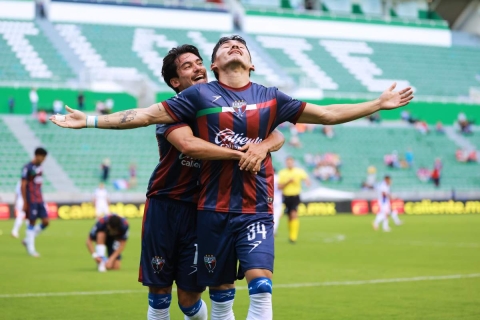 Al Atlante le ha acomodado jugar en suelo morelense, pues es en el estadio Agustín &quot;Coruco&quot; Díaz donde ha conseguido sus únicos triunfos.