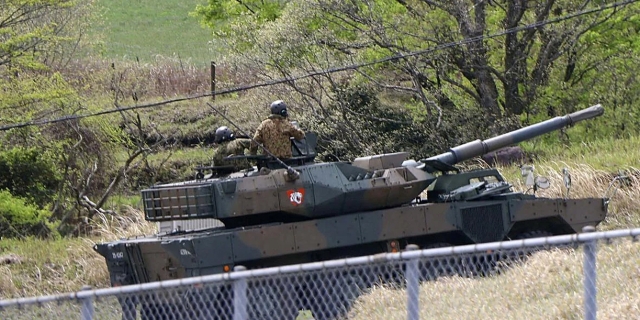 Explosi&oacute;n en base militar de Jap&oacute;n deja tres muertos y un herido