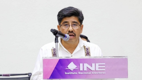 &#039;A mi no me puso nadie&#039;, asegura Hugo Aguilar Ortiz al recibir constancia de mayoría