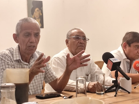 Muestra fracturas internas unidad de taxistas; acusan intereses personales