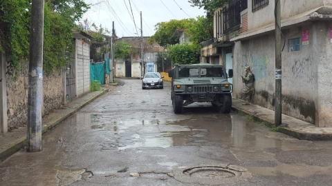 Militares resguardaron las zonas de los hallazgos.