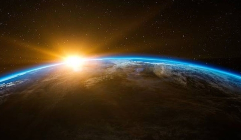 Científicos descubren cómo se podrían haber generado los componentes básicos de la vida en la Tierra