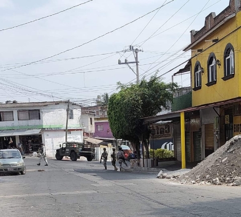 Las autoridades no reportaron personas heridas por este hecho.