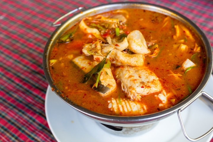 Receta de caldo de pescado, prepara este tradicional platillo costero