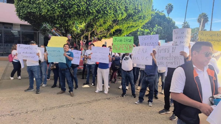 Profesores de la UPN reclamaron por la “imposición” del titular de la universidad.   