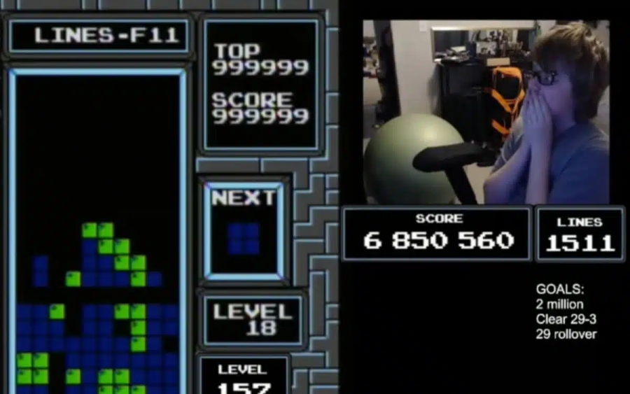 Adolescente rompe récord en 'Tetris' y alcanza la 'pantalla de muerte'