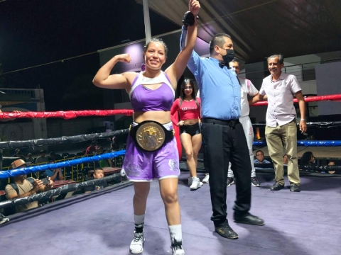   Karol Mazariegos se impuso por puntos a su oponente.