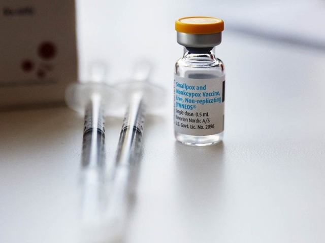 EU aprueba vacuna JYNNEOS contra viruela del mono