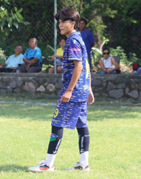 &Aacute;ngel Mena Desiderio, de Caudillos de Morelos, es uno de los jugadores que integran este seleccionado.