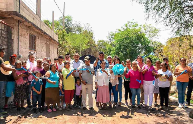 La inauguración de la obra estuvo encabezada por el alcalde.