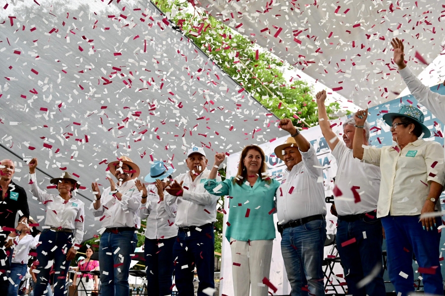 Apoteósico cierre de aliancistas para su candidata Margarita González Saravia
