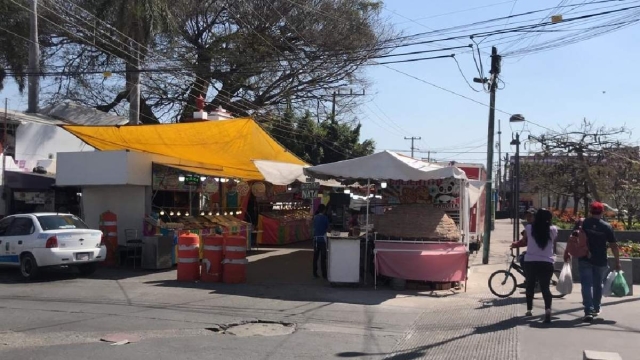 Vecinos habrían sido intimidados para no oponerse al cierre de la calle principal de la zona.