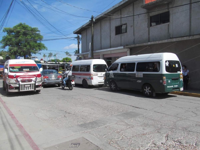 Ruteros consideraron que no se diseñó bien el recorrido de las diferentes “rutas” que tienen que cruzar por Zacatepec durante la Feria de Santiago Apóstol.