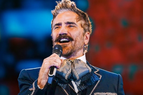 Alejandro Fernández sufre incidente con la policía en EU y lanza advertencia