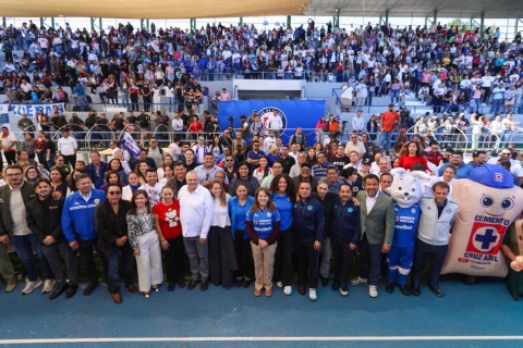 Anuncia Margarita Gonz&aacute;lez Saravia llegada del club de futbol Cruz Azul femenil a Morelos