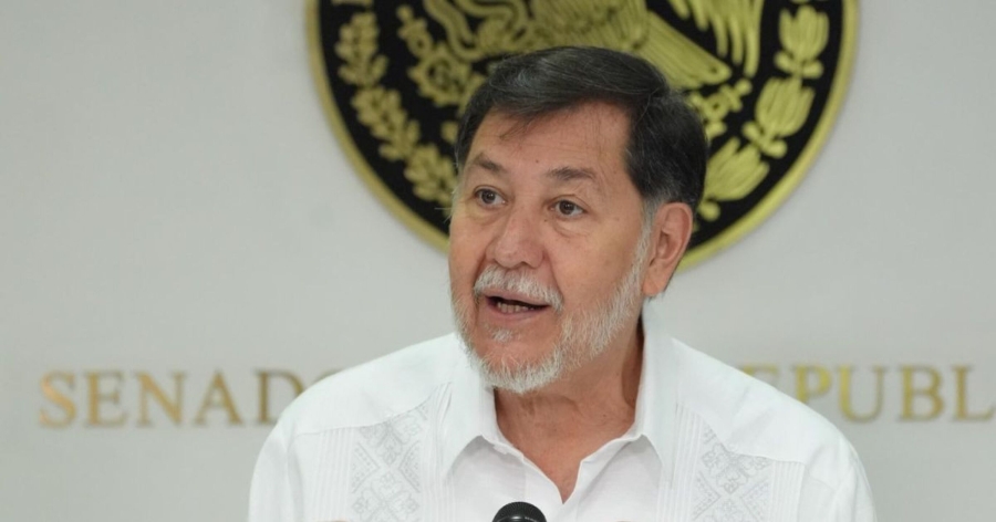 Noroña se burla de propuesta sobre remesas; Schmitt responde con aumento del 5%