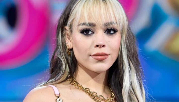 Danna Paola sufre accidente en inicio de su gira ‘XT4S1S’; termina con la cabeza vendada