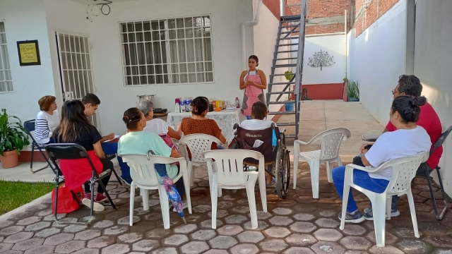 Promueven cursos de oficios en colonias de Cuautla