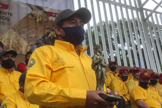 Brigadistas reciben reconocimientos en &#039;Día nacional del combatiente de incendios forestales&#039;