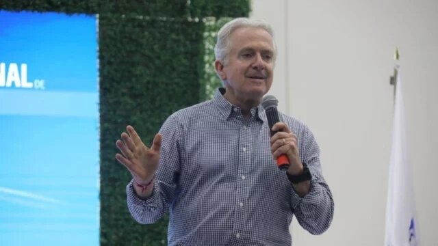 Santiago Creel se apunta para la candidatura presidencial; pide unidad en el PAN
