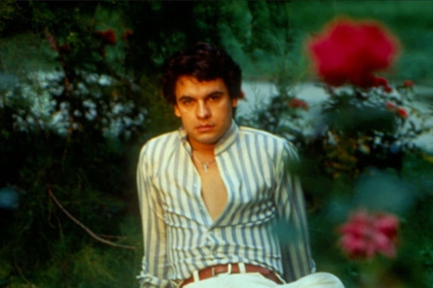 Netflix anuncia el estreno de &#039;Juan Gabriel: Debo, puedo y quiero&#039;, serie documental sobre la vida del Divo de Juárez