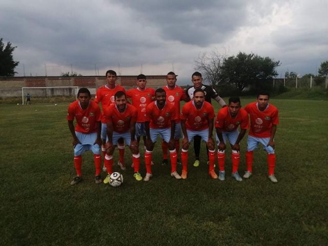 Manchester La Joya sacó un empate a dos goles ante Plan de Ayala, en el campo 20 de Noviembre.