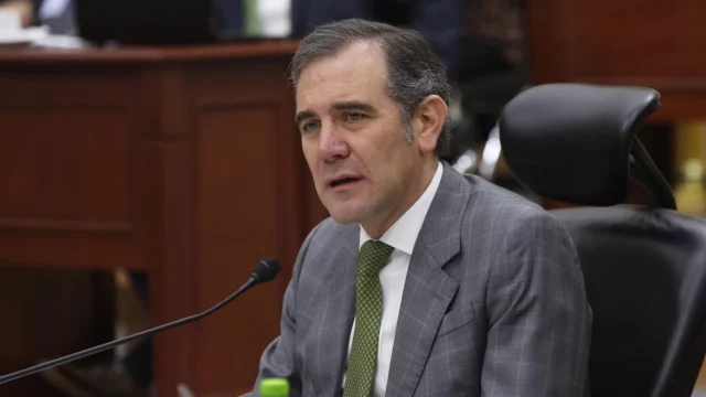 Plan B electoral de AMLO pone en peligro los procesos electorales: INE