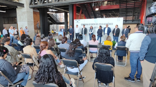 Encabeza rector ceremonia de inicio de ciclo académico UAEM 2023-2024