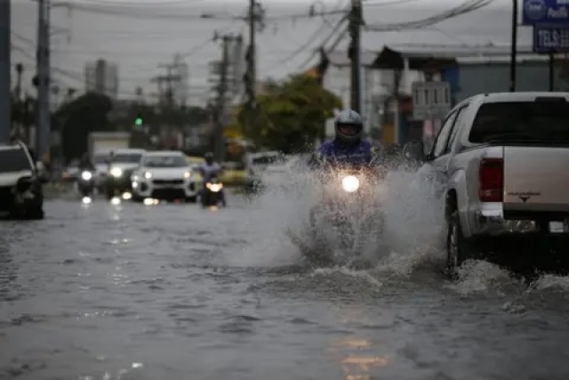 Llaman a prevenir inundaciones, ante periodo de lluvias