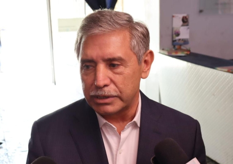 Exámenes de control de confianza para alcaldes, pérdida de tiempo y gasto innecesario: Urióstegui