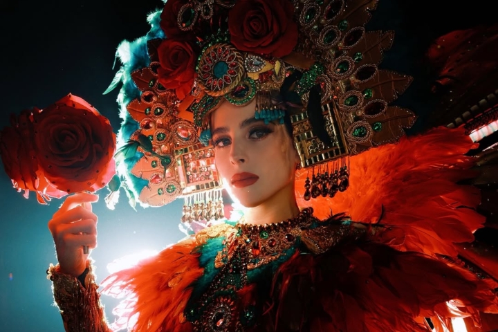 Fátima Bosch deslumbra en Miss Universo 2025 con un traje inspirado en Xochiquétzal