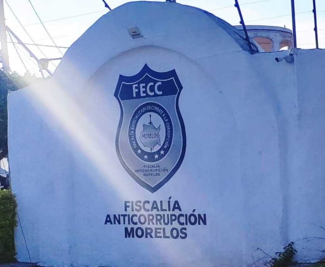 Aprehende FECC en flagrancia a síndica municipal y a dos regidores de Tepalcingo